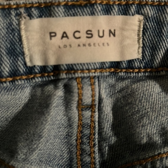 PacSun Mom Jeans Size 26 - Picture 3 of 5